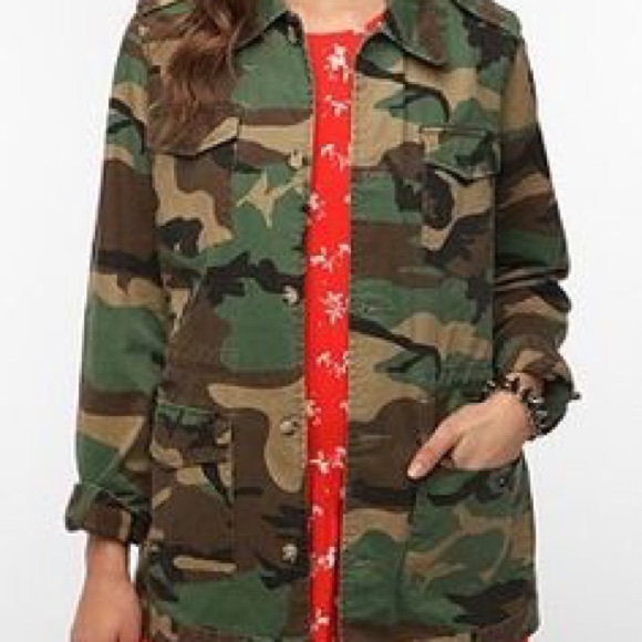 Urban Outfitters Cargo Jacket - Picture 2 of 12
